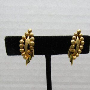 Vintage Signed Corocraft Gold-tone Textured Leaf Clip on Earrings 1"